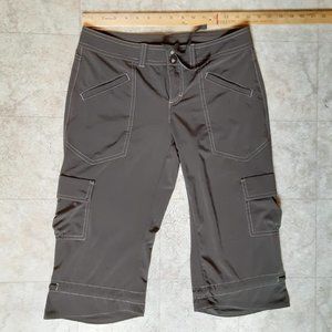 Athleta Stretch Cargo Capris, 2, many pockets, top stitching